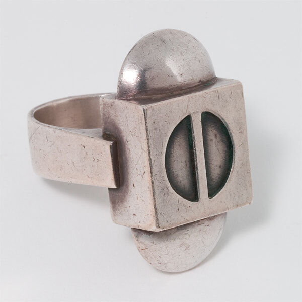 1990s-Mans-ring-Cast-Stirling-Silver-Queensland-Art-gallery-Collection-photo-courtsey-of-QAG-