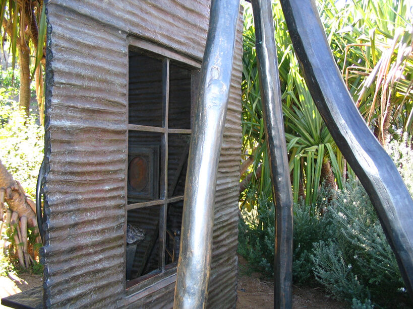 2000-Crocheted-Doily-Roma-St-Parklands-External-View-Bronze