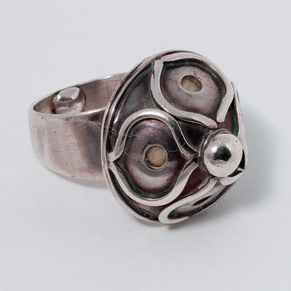 1990s-Poison-Ring-Queensland-Art-Gallery-Collection-photo-courtesy-of-QAG